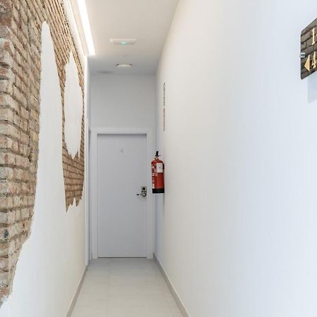 Comfortable Room Close To City Centre バレンシア エクステリア 写真