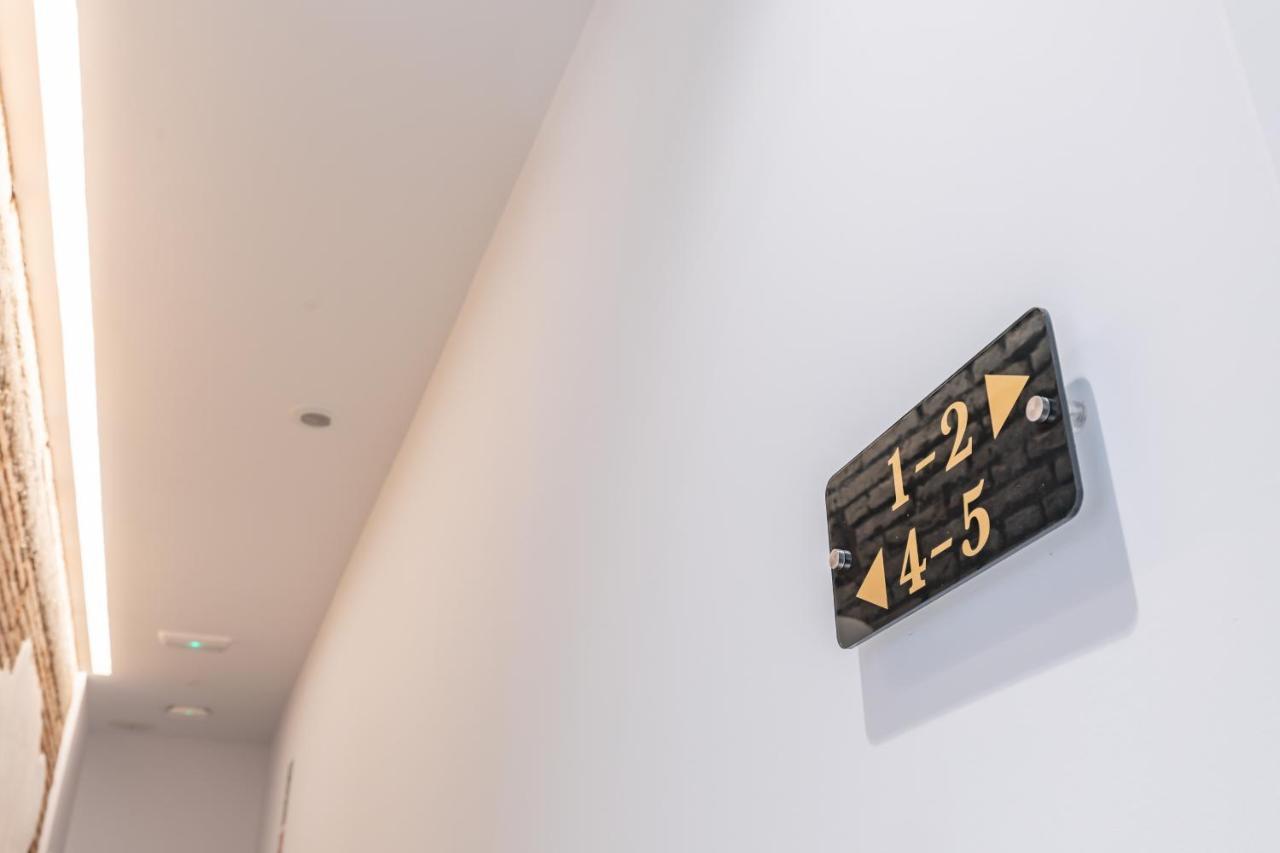 Comfortable Room Close To City Centre バレンシア エクステリア 写真